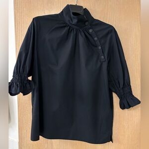 G. Label puff sleeve blouse